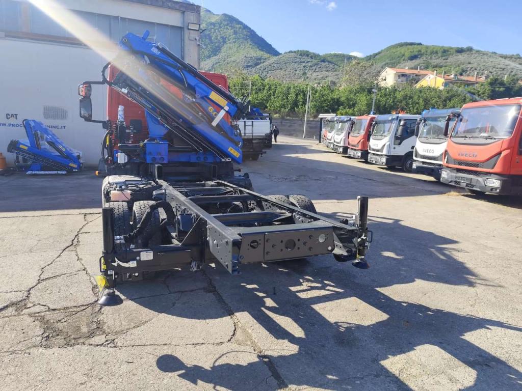 Iveco EUROCARGO 80-190 Photo 16