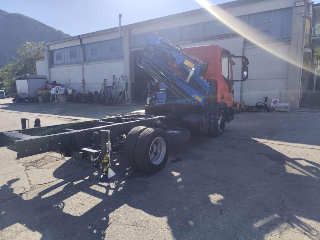 Iveco EUROCARGO 80-190 Photo 18