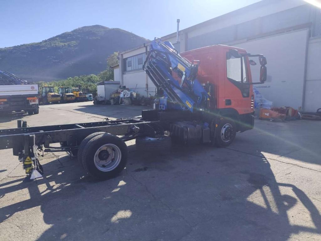Iveco EUROCARGO 80-190 Photo 21