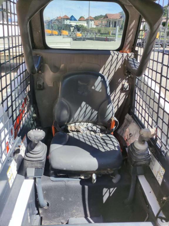 Bobcat T110 Photo 5
