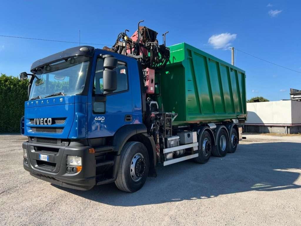 Iveco STRALIS 260.450 SCARRABILE CON GRU Photo 1