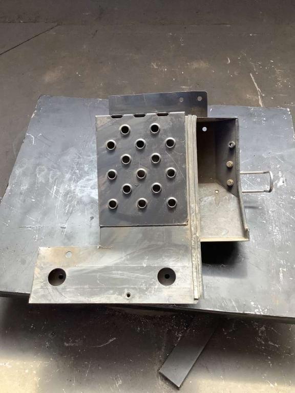 Capot et panneau de carrosserie pour Hitachi ZX 135-5 Photo 1