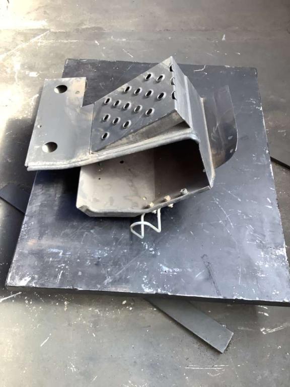 Capot et panneau de carrosserie pour Hitachi ZX 135-5 Photo 2