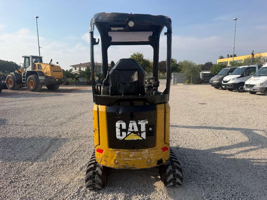 Caterpillar 301.8 Photo 2