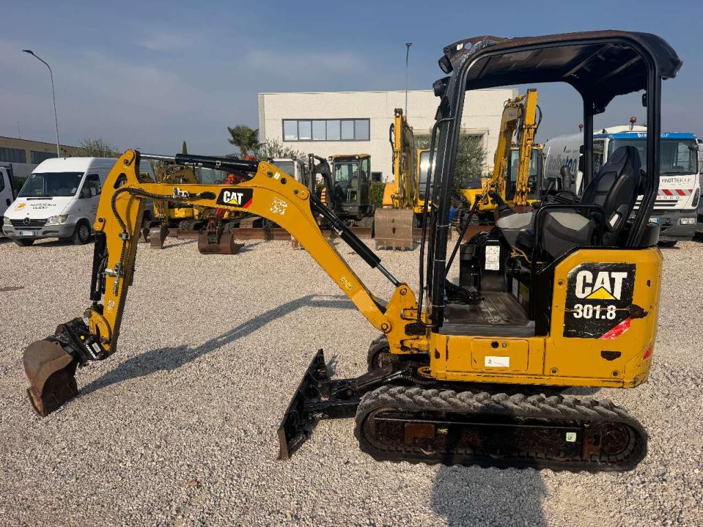 Caterpillar 301.8 Photo 7