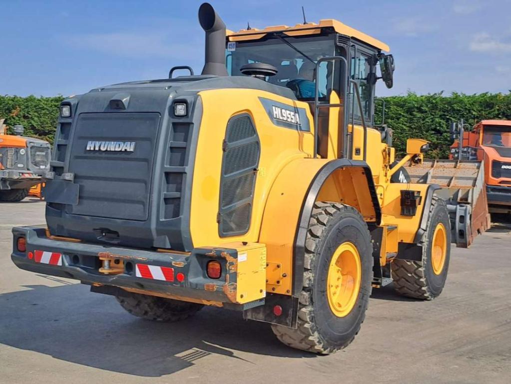 Hyundai HL955A Photo 5
