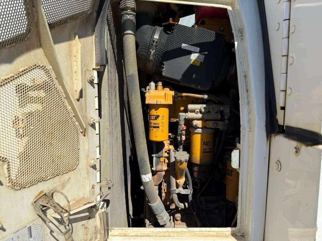 Caterpillar 963D - Ripper / Airco / CE Certified Photo 27