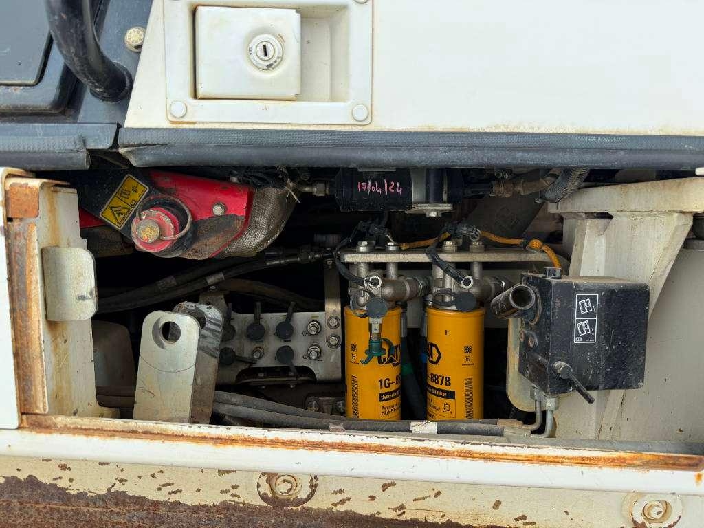 Caterpillar 963D - Ripper / Airco / CE Certified Photo 29