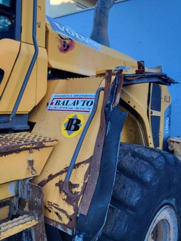 Volvo mudguards for Volvo L150G, L180G, L180G HL Photo 2