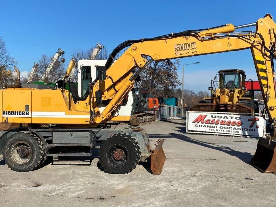 Liebherr A900B Litronic Photo 14