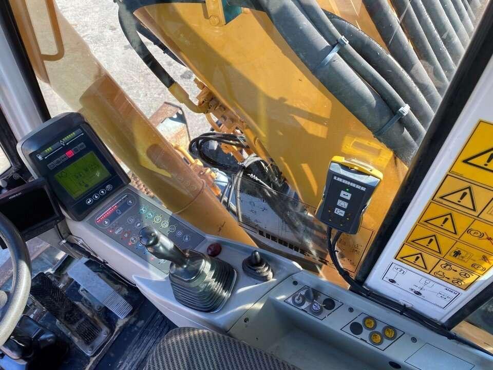 Liebherr A900B Litronic Photo 8