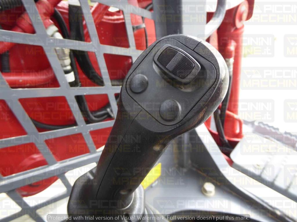Takeuchi TL6R Photo 25