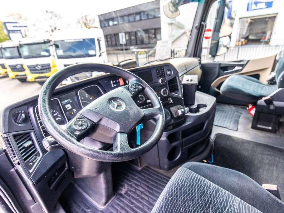 Mercedes-Benz ACTROS 1846 LS +ADR Photo 12