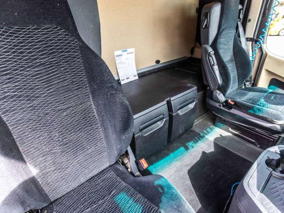Mercedes-Benz ACTROS 1846 LS +ADR Photo 20
