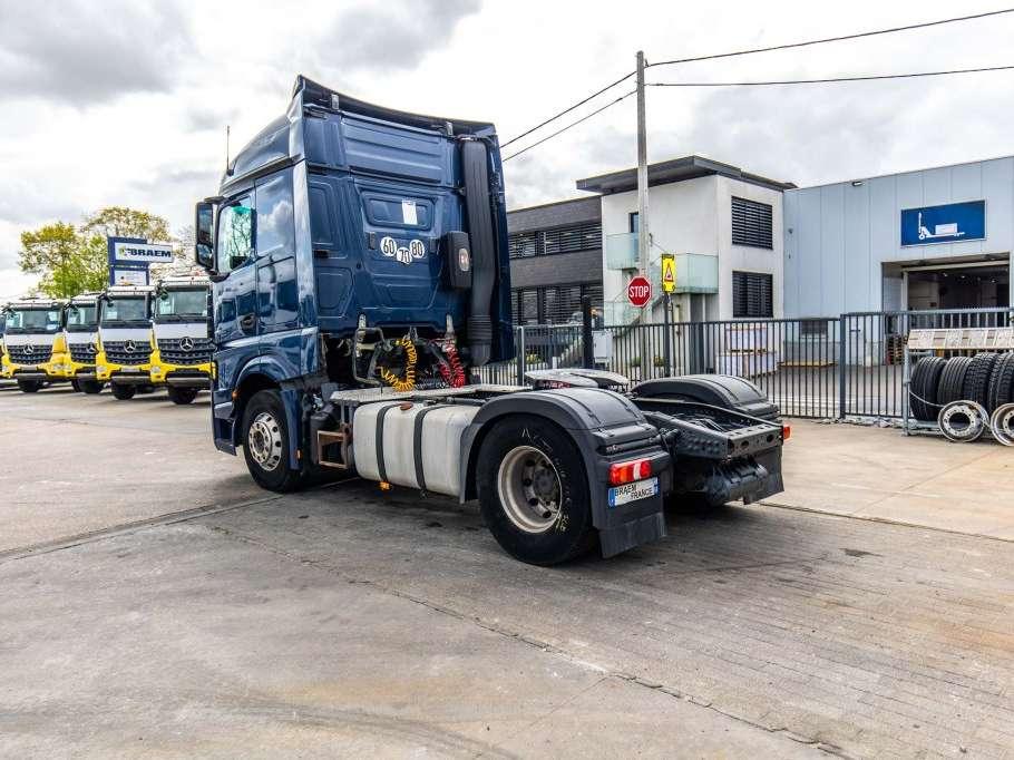Mercedes-Benz ACTROS 1846 LS +ADR Photo 3