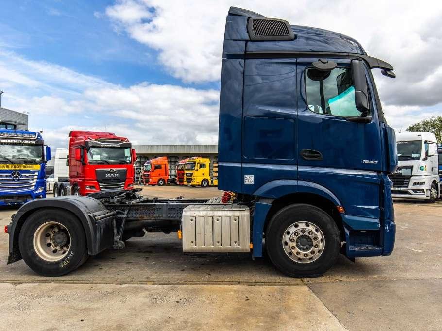 Mercedes-Benz ACTROS 1846 LS +ADR Photo 6