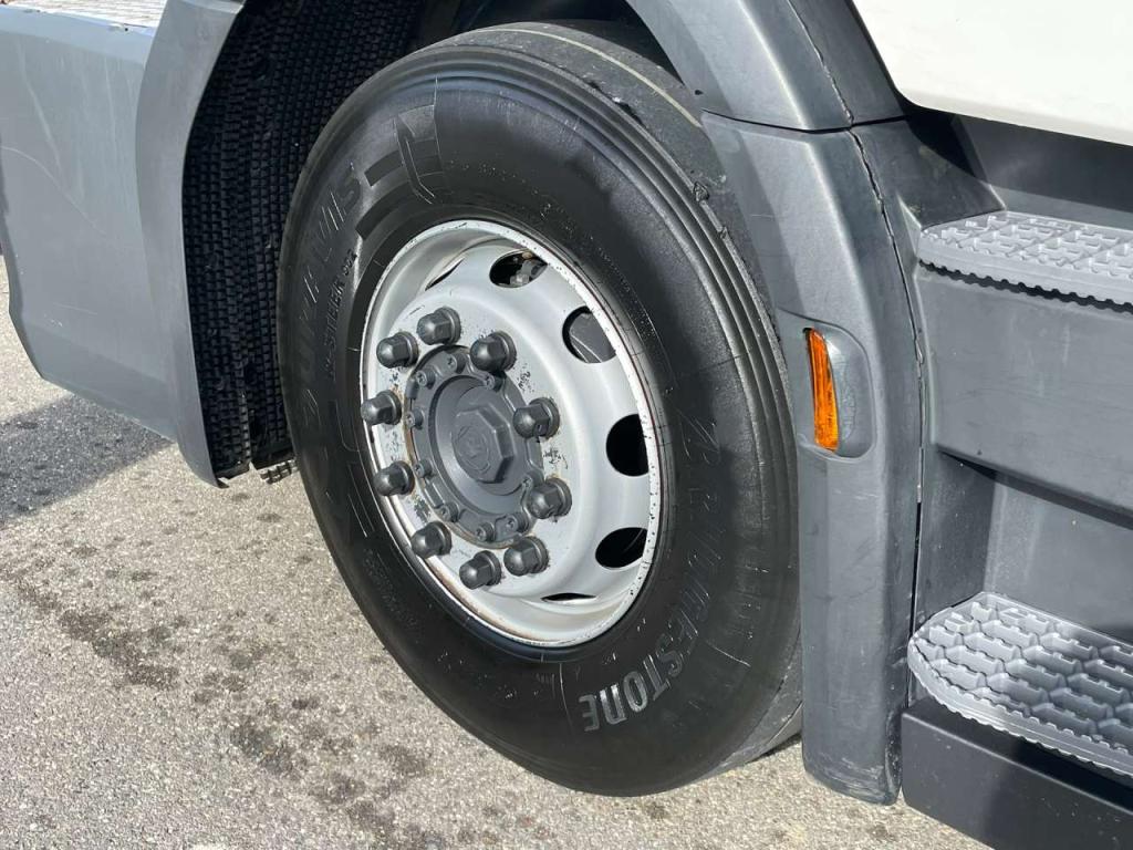 Scania P450 A4X2NA Photo 12