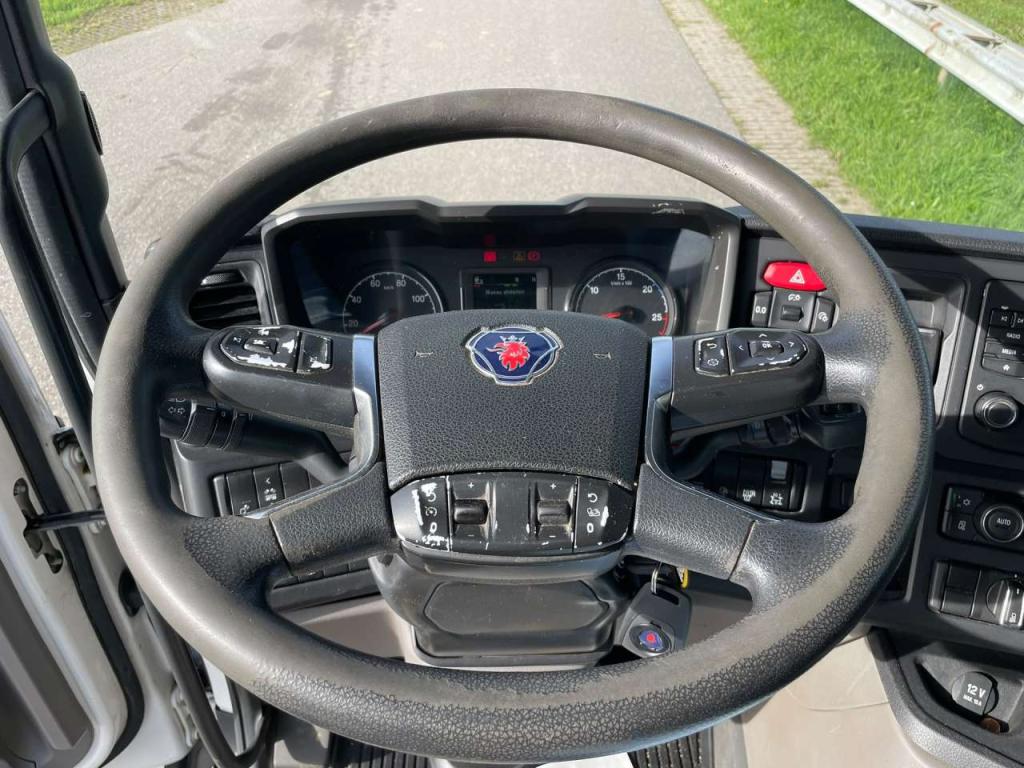 Scania P450 A4X2NA Photo 16