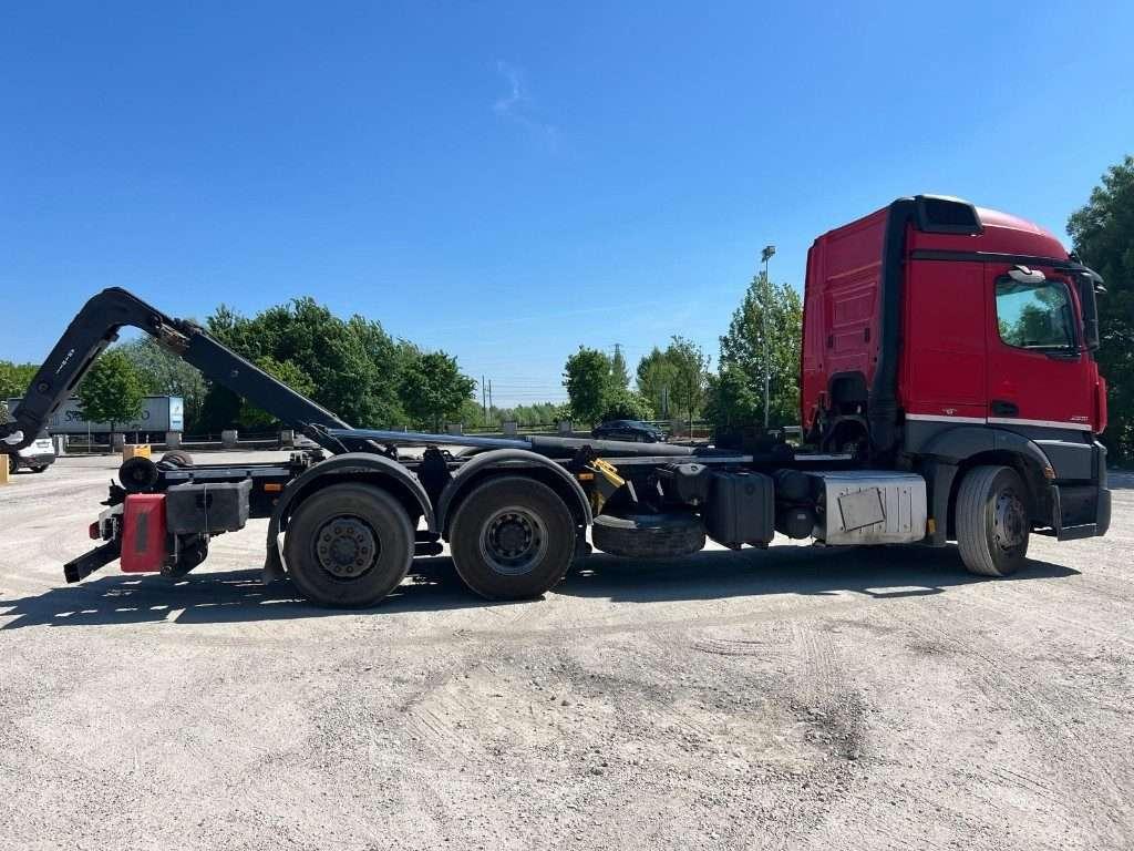 Mercedes-Benz Camion ampliroll Photo 5