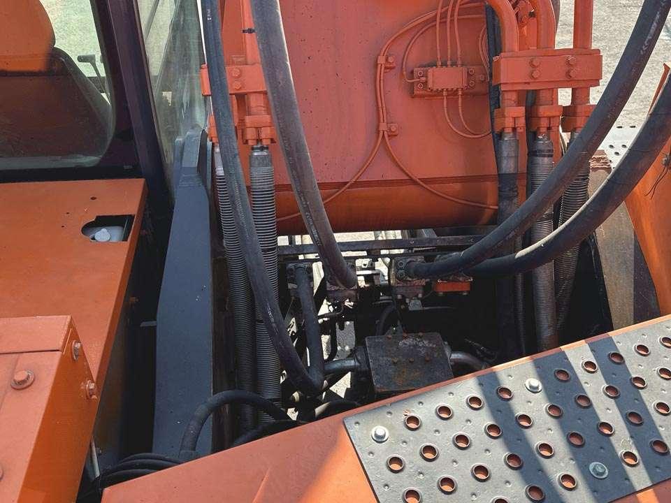Hitachi ZX870LCR-5B Photo 12