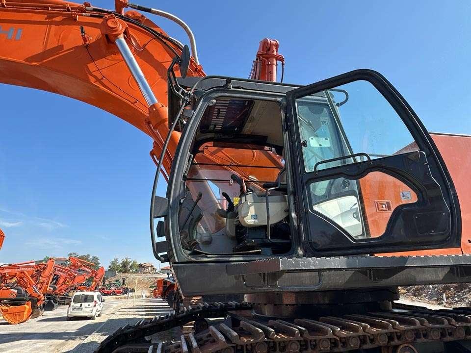Hitachi ZX870LCR-5B Photo 13