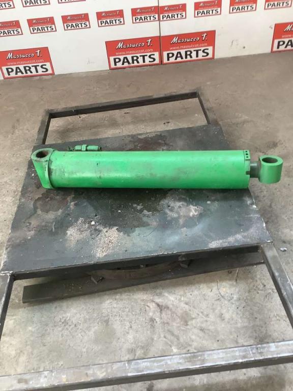Piston de levage pour Merlo P28.8 Photo 4