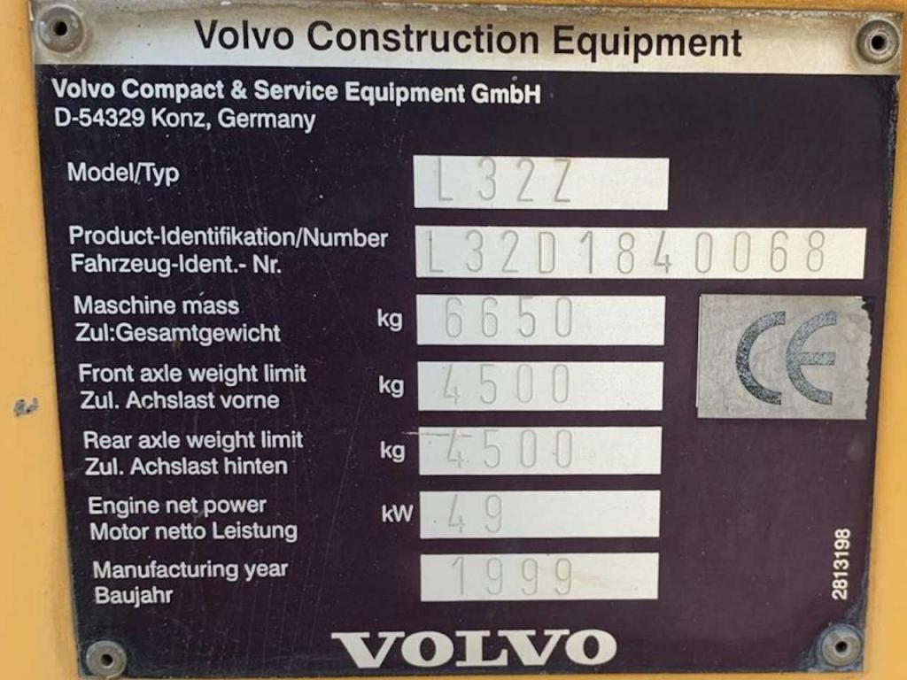 Volvo L32Z Photo 3