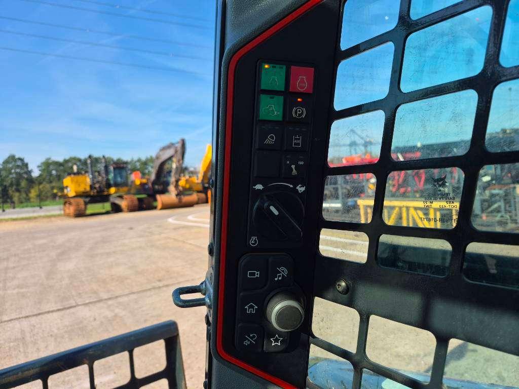 Bobcat T 76 Photo 14
