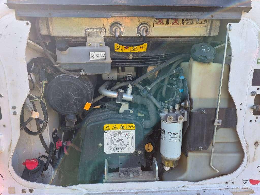 Bobcat T 76 Photo 18