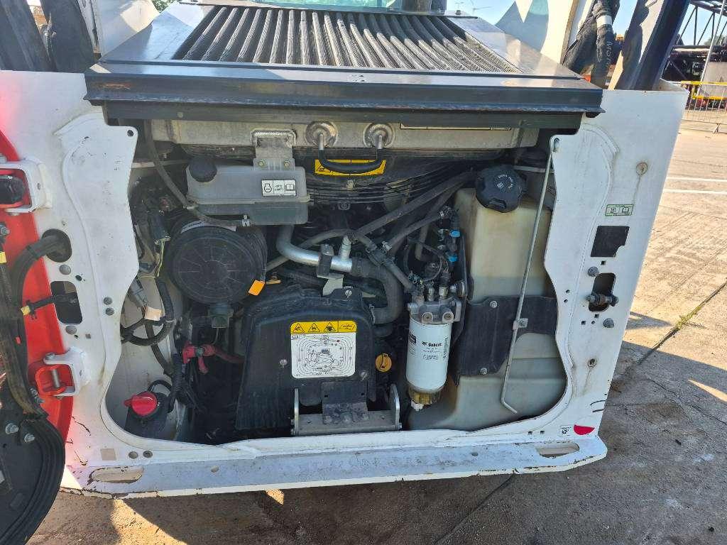 Bobcat T 76 Photo 19