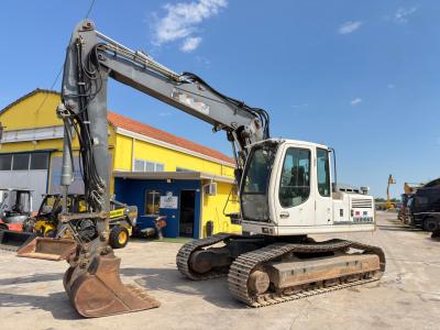 Liebherr R 900 C Litronic Photo 1