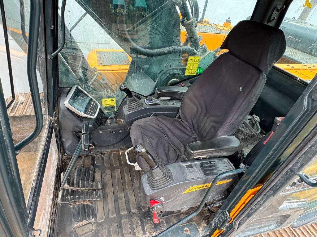 Hyundai HX380AL - Hammer Lines / Quick Coupler Photo 8