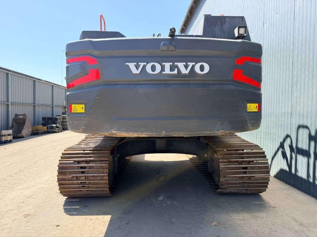 Volvo EC300E L Photo 18