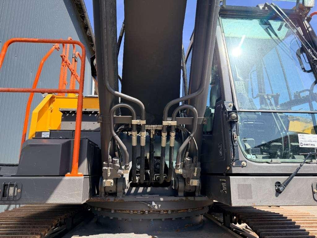 Volvo EC300E L Photo 28