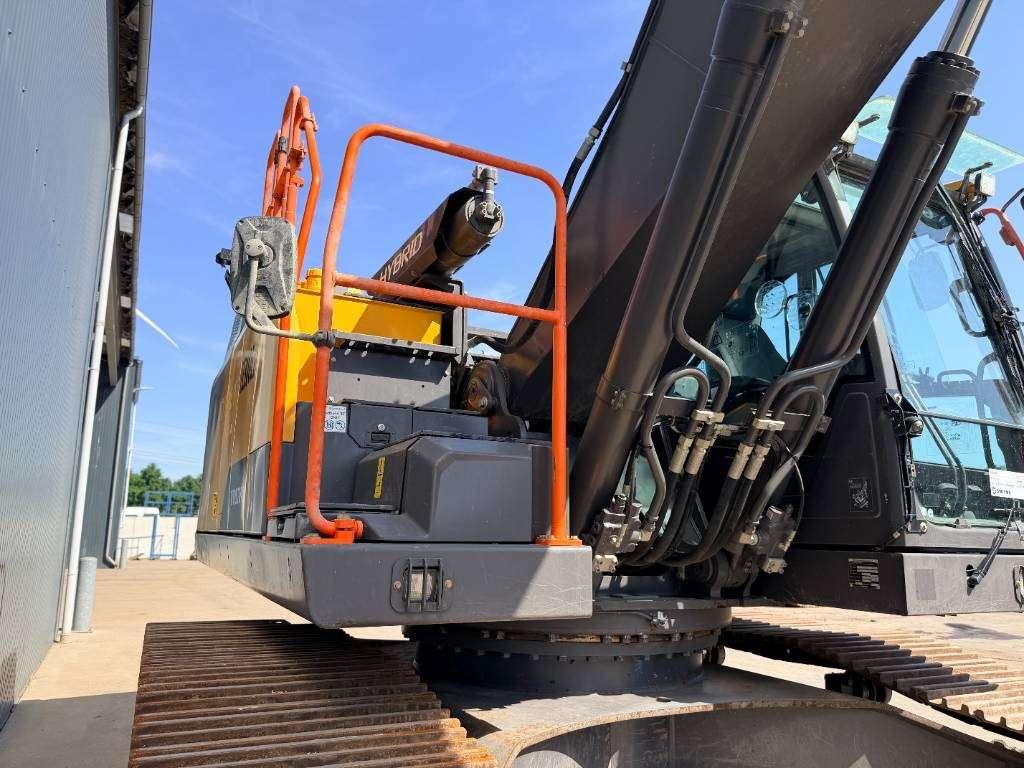 Volvo EC300E L Photo 30