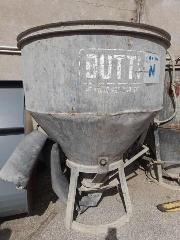 BUTTI Benne à béton Photo 1