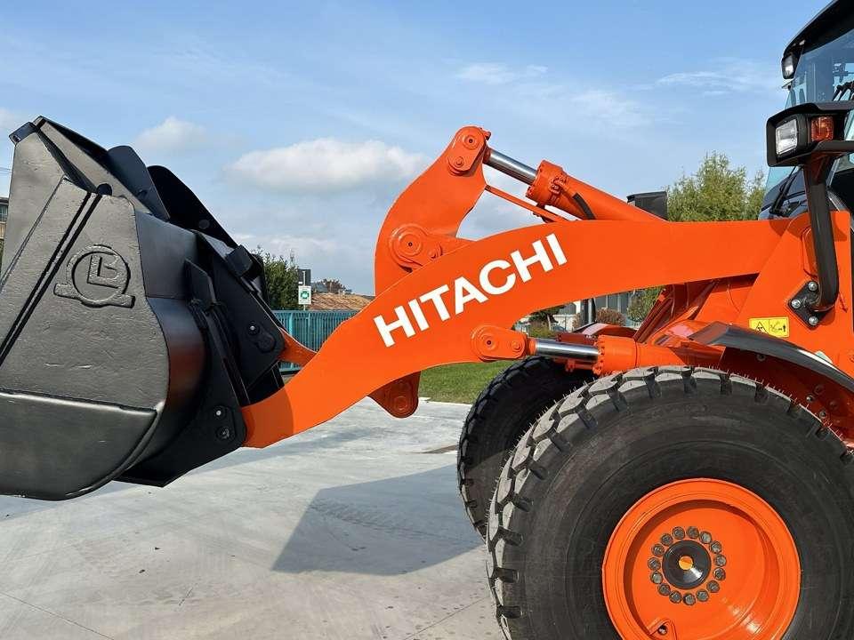 Hitachi ZW180-5B Photo 5
