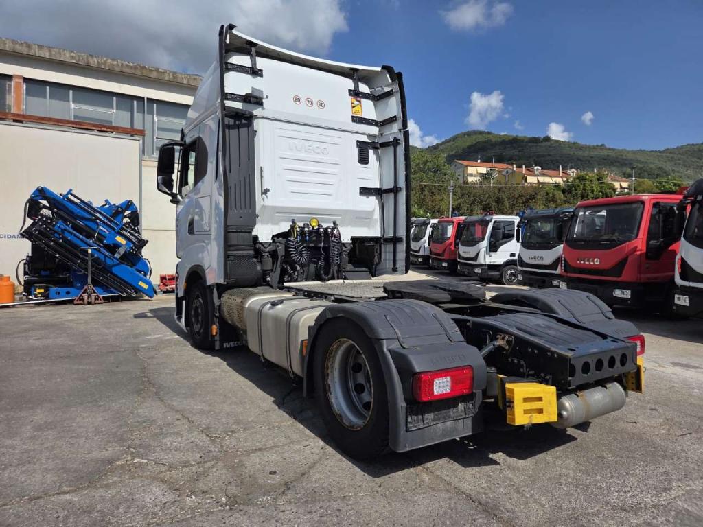 Iveco S-WAY S490 Photo 19