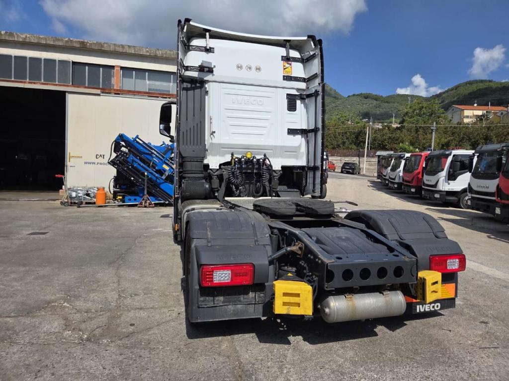 Iveco S-WAY S490 Photo 21