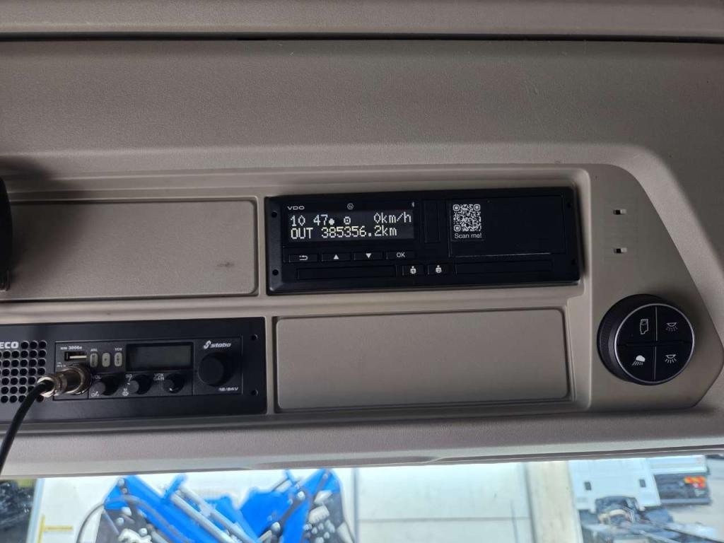 Iveco S-WAY S490 Photo 4