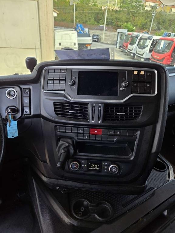 Iveco S-WAY S490 Photo 6