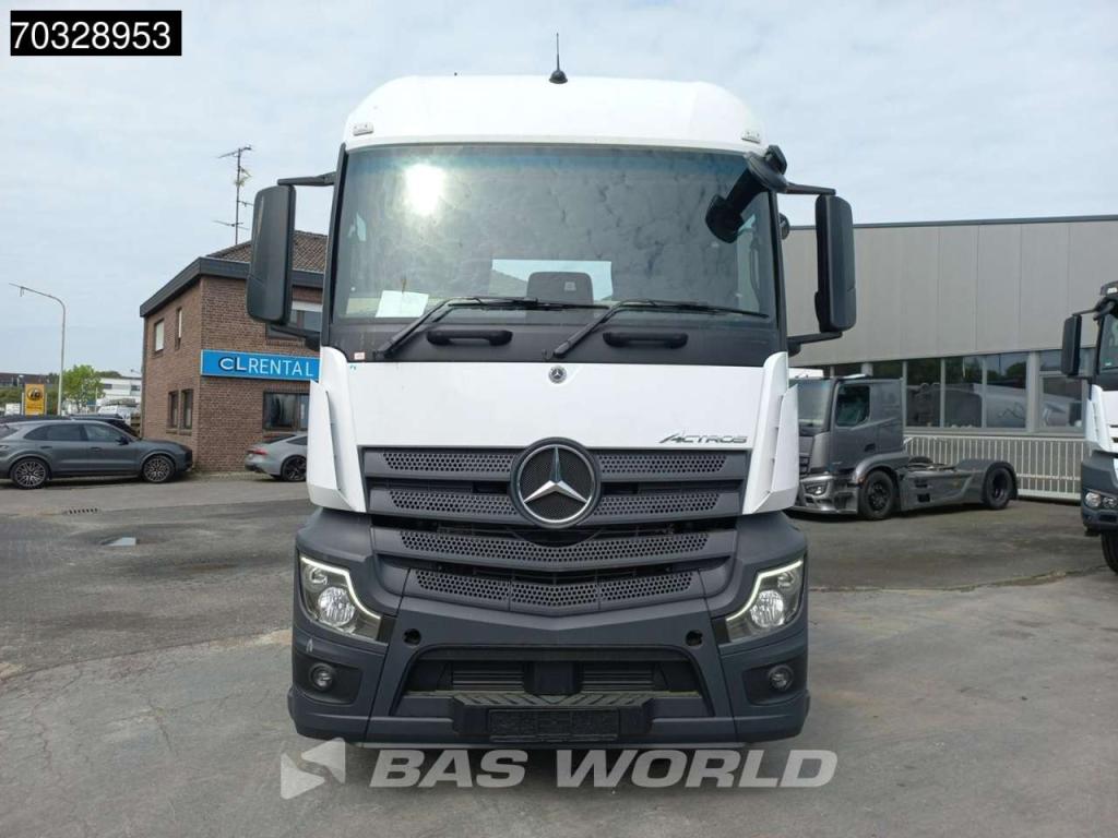 Mercedes-Benz Actros 1842 4X2 RHD Unused! ClassicSpace Photo 3