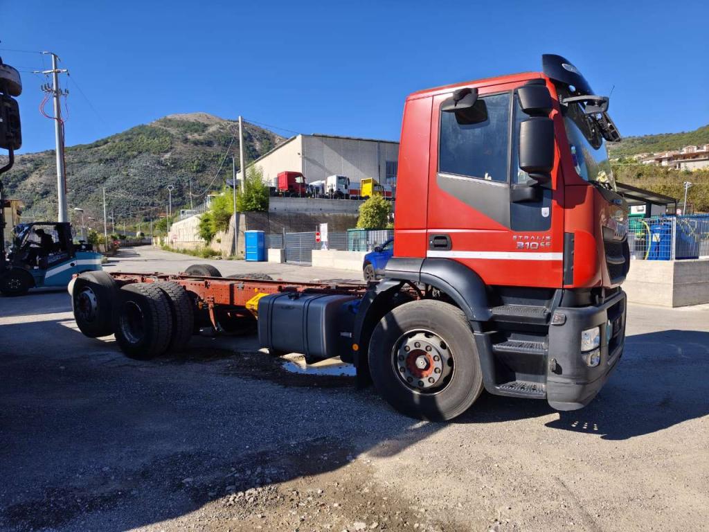 Iveco STRALIS HI-STREET 260S31 Photo 10