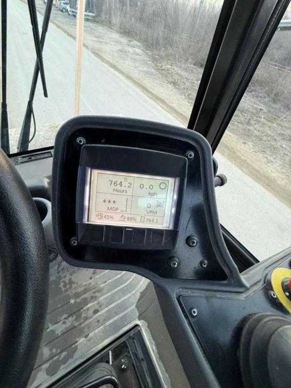 Caterpillar CS54B Photo 7