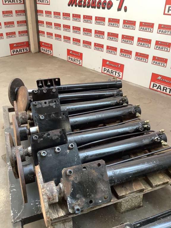 Piston stabilisateur pour Haulotte H15 SDX Pinguely Photo 1