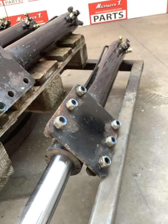 Piston stabilisateur pour Haulotte H15 SDX Pinguely Photo 3