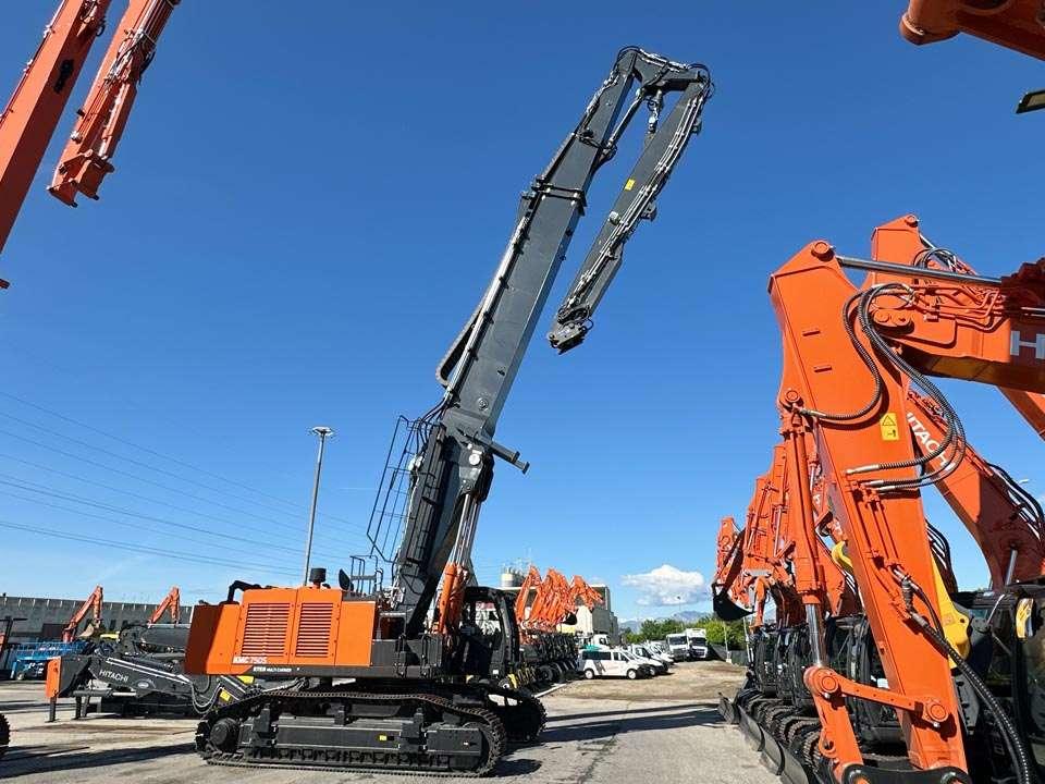 Hitachi KMC750S-7 Photo 19
