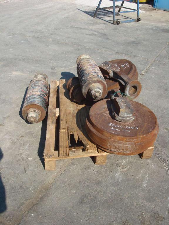 Roue folle pour ZAXIS 240.3 e 210 Photo 1
