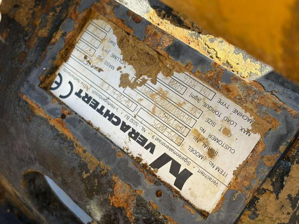 Caterpillar M313D VA - Outriggers + Blade Photo 15