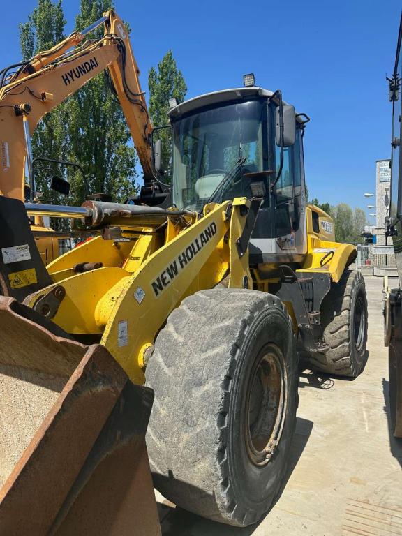 New Holland w170 Photo 3